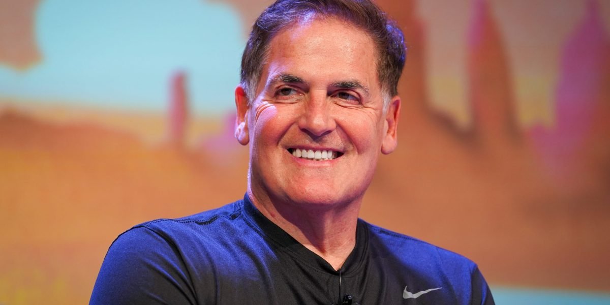Mark Cuban didn’t take vacations for nearly a decade—the billionaire had 5 roommates and worked weekends to turn his career around after getting fired