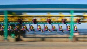 5 Theme Parks That Offer Middle Class Families the Most for Their Money