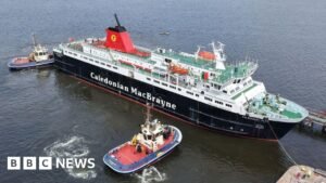 Arran ferry return delayed by up to four months