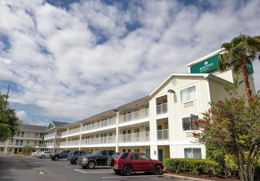 Budget-Friendly Hotel Brand Amps Up Summer Savings