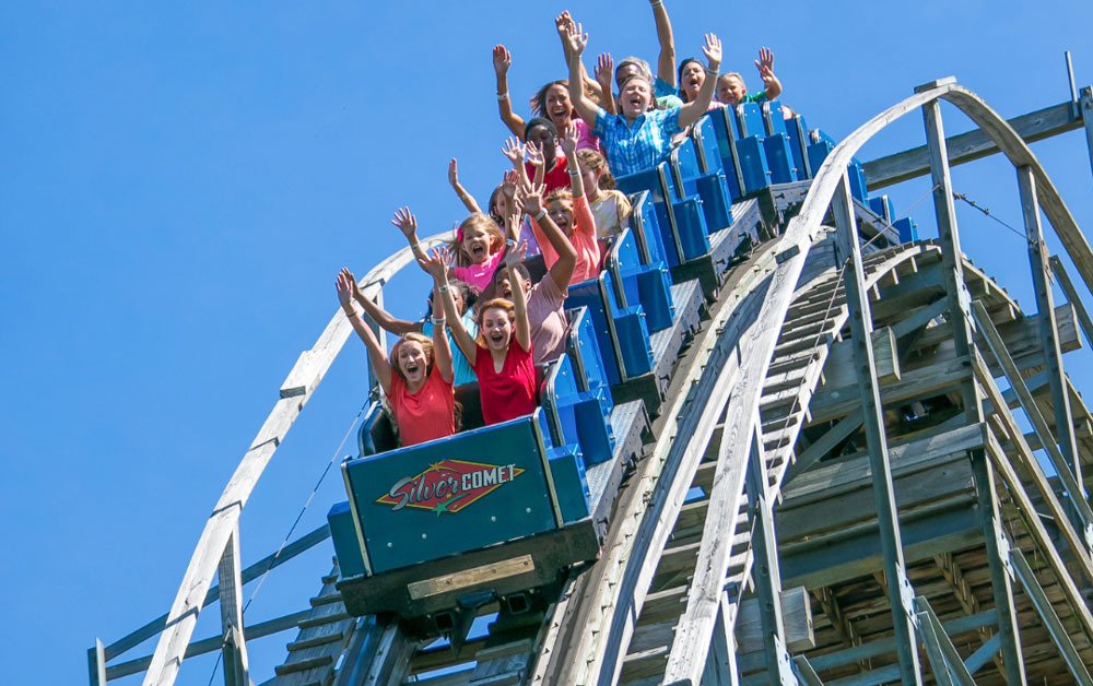 Enter to Win a Day of Rides & Slides for 4 From Niagara Amusement Park & Splash World