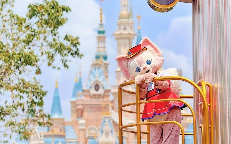 How China's theme parks power joy and global cooperation-- Beijing Review