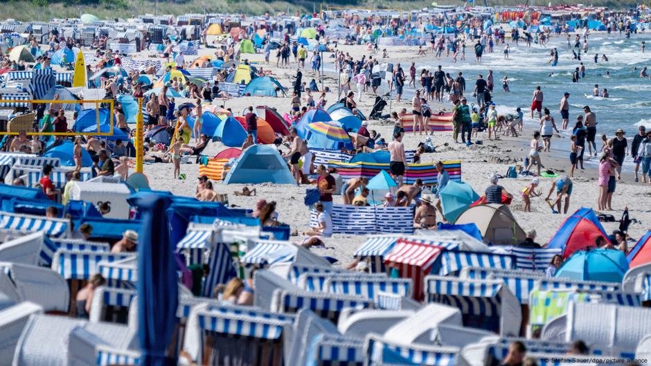 In Germany, summer vacation is grounds for interstate spats – DW – 07/16/2025
