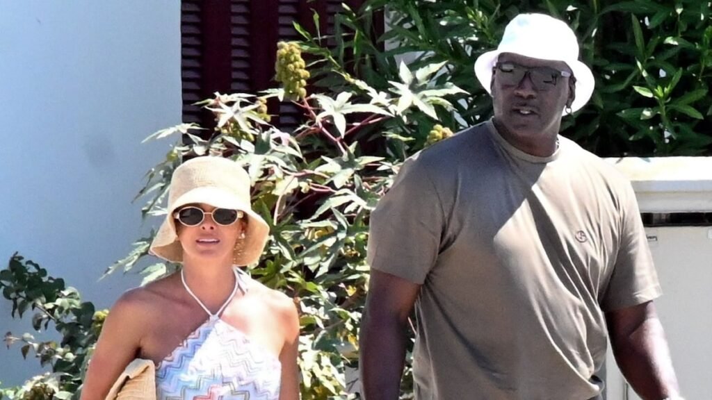 Michael Jordan and Yvette Prieto continue their summer of love and vacation in Greece