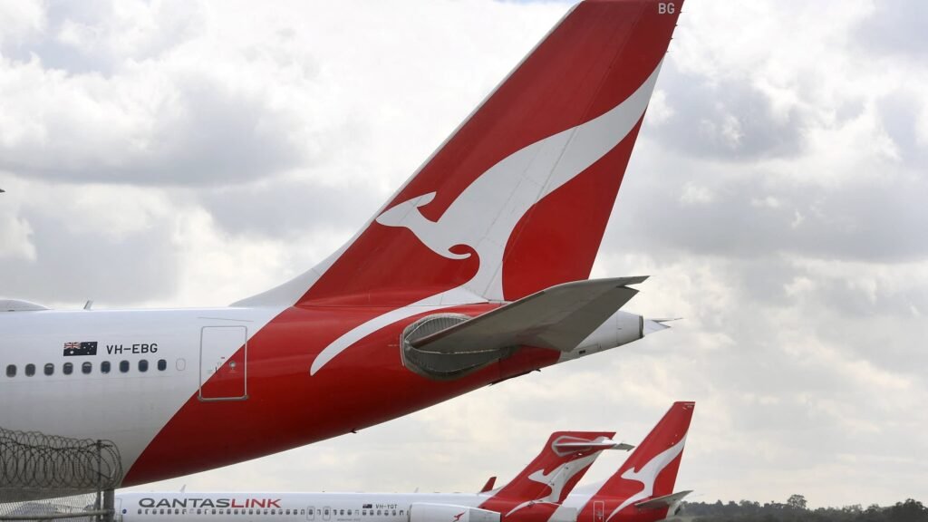 Qantas hit by cyber attack after FBI alert on ‘Scattered Spider’ group - Financial Times
