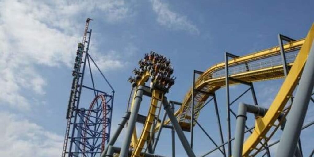 Six Flags Over Texas runs pass with entry to all parks