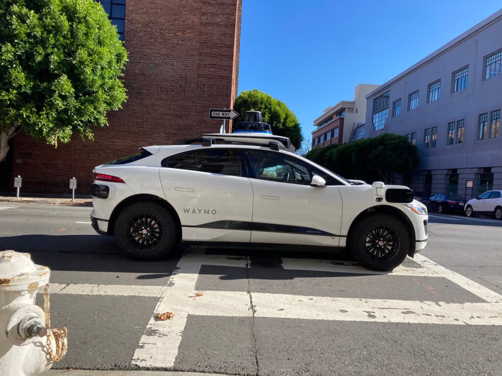 Waymo to begin “roadtrip testing” in Philly