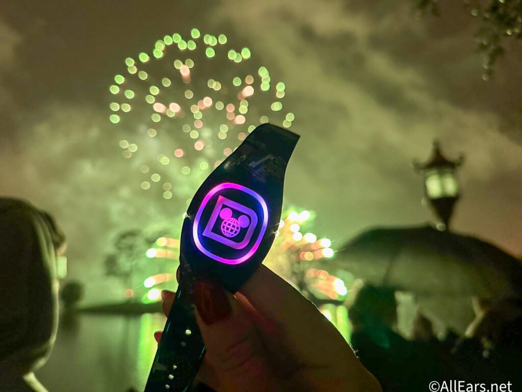 We Bet You Didn't Know This MagicBand+ Secret in Disney World
