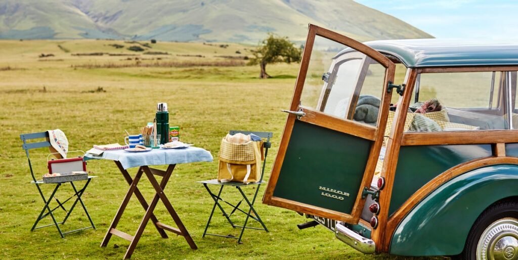 1 in 3 Brits Are Embracing Nostalgia Childhood Holidays