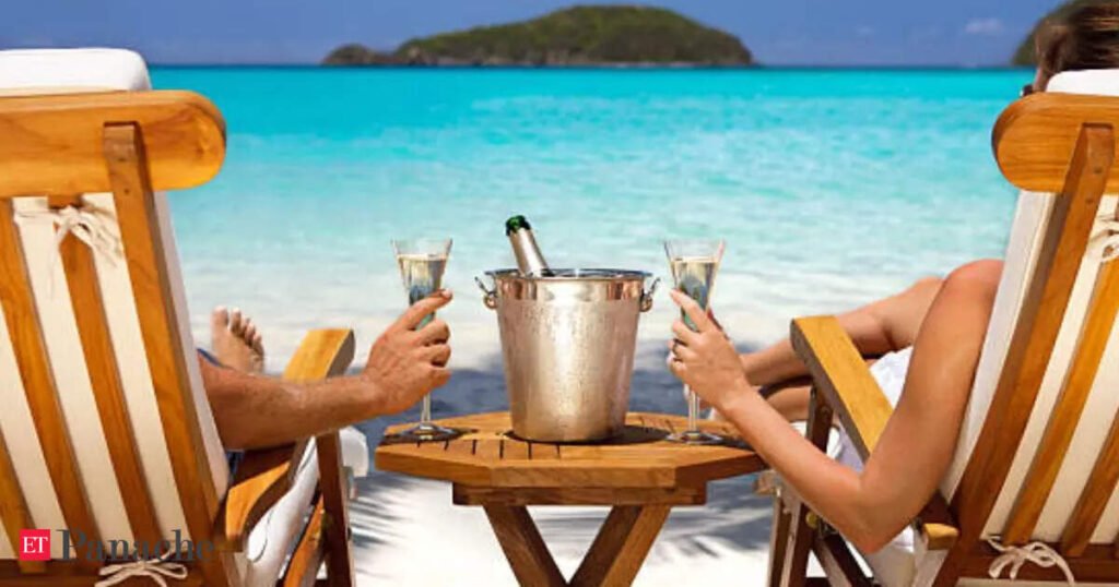 Boss claims she ‘found’ ex-employee who quit citing ill health, vacationing. Netizens ask, ‘Did you stalk them?’