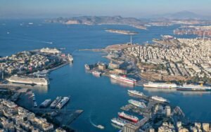 Catamaran ferry suffers engine failure before departure in Piraeus