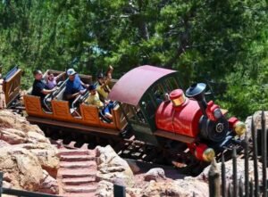 Disneyland closes 8 attractions during hectic Halloween season – Orange County Register
