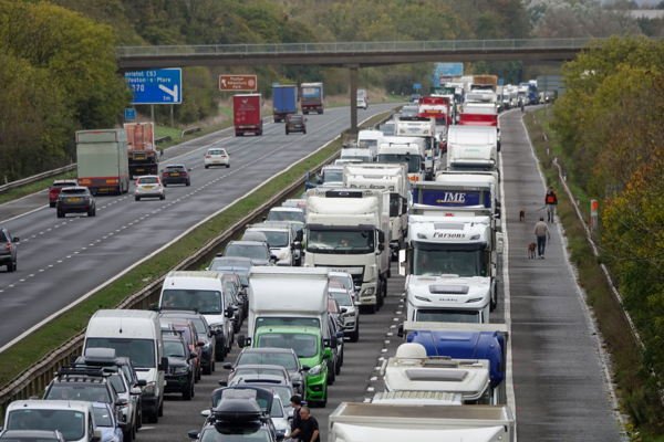 Drivers set to take nearly 18m getaway trips on last bank holiday before Christmas