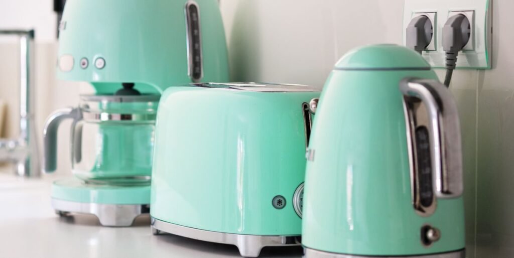 Experts Say You NEED To Unplug These Kitchen Appliances Before You Go On Vacation