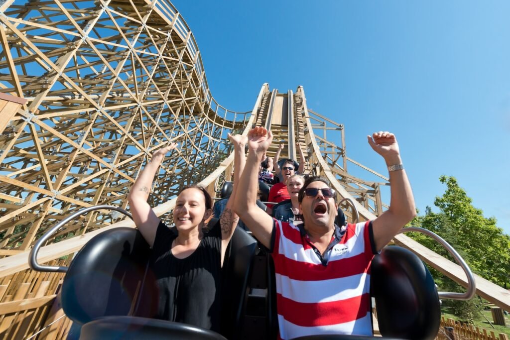 Six Flags combats attendance drop with newly discounted pass program