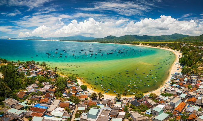 Tan Phung, pristine fishing village by the shore