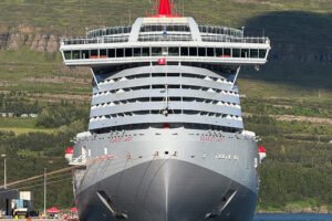 Scarlet Lady in Iceland