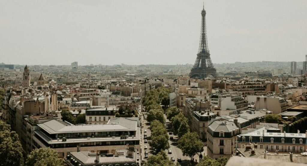 What to Reserve for Paris Vacations