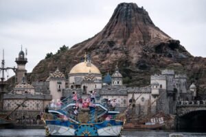 10 Things I Wish I Knew When I Visited Disneyland In Tokyo