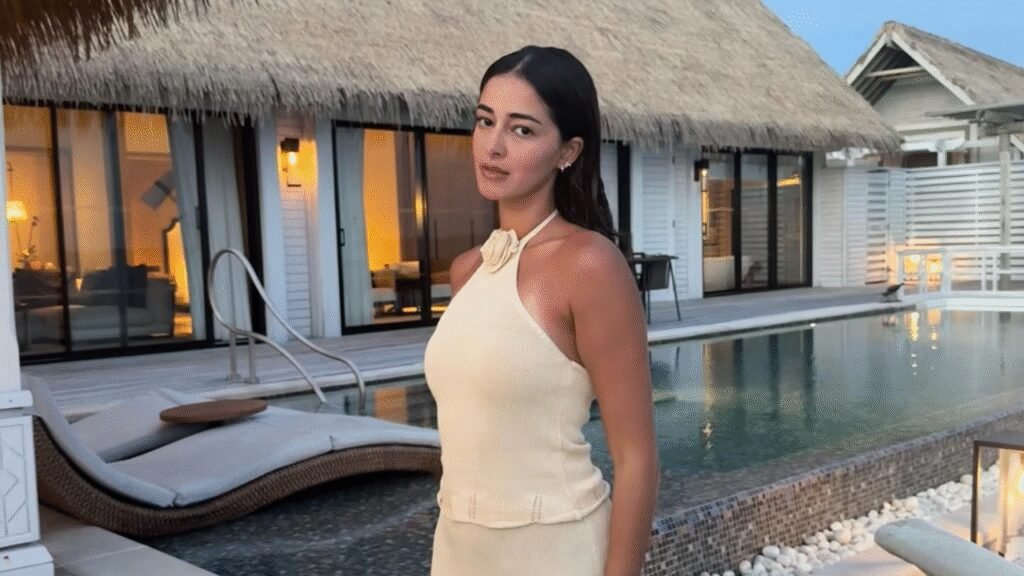 Ananya Panday Turns Vlogger, Calls Maldives Getaway ‘Bestest Time' - WATCH | Bollywood