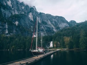 Discover unforgettable natural beauty on a Sunshine Coast road trip