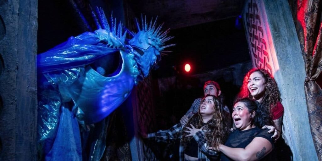 universal studios orlando halloween horror nights 32 stranger things ultimate kill count choose thy fate guests horror haunted house.