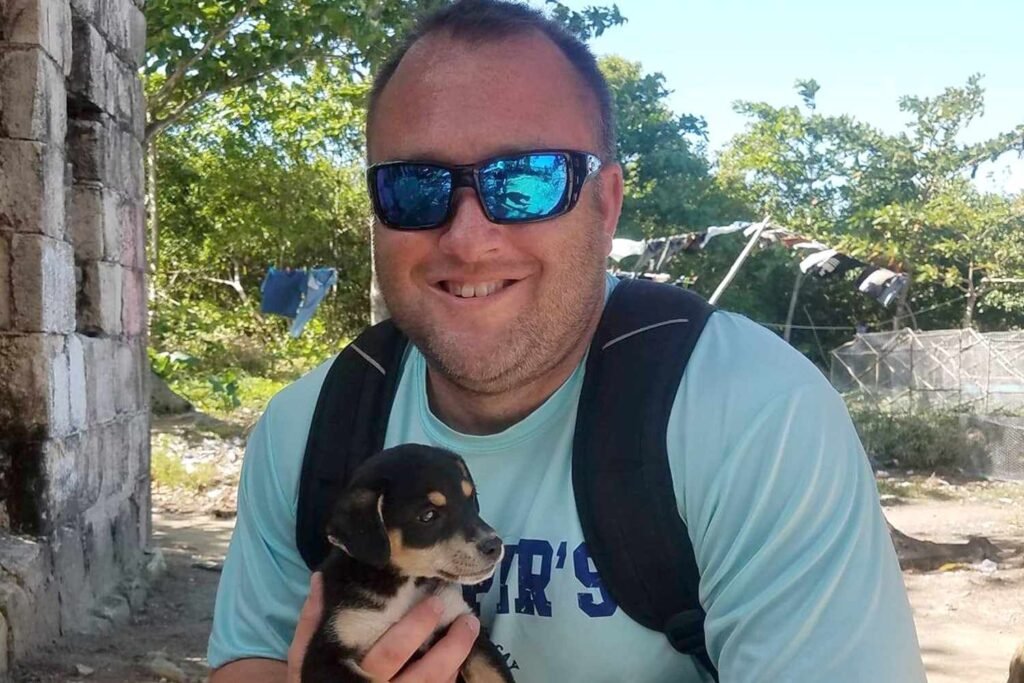 Man Went on Vacation with Friends in Bali and Disappeared: Family