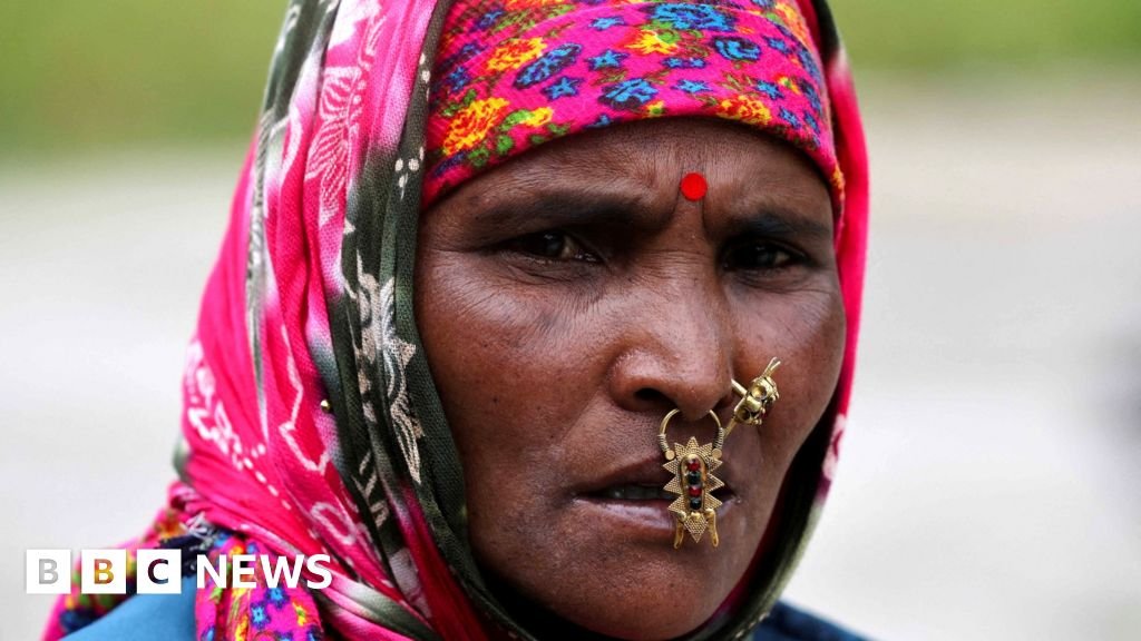 Nepal turmoil drives migrants back home from India