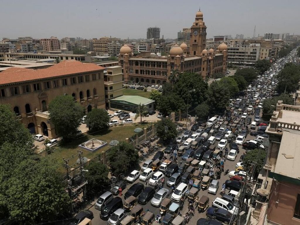 Pakistan approves new motorway to ease Karachi traffic