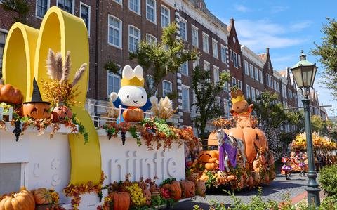 Spooky season: Enjoy Halloween at Hello Kitty, Disney and other theme parks in Japan!