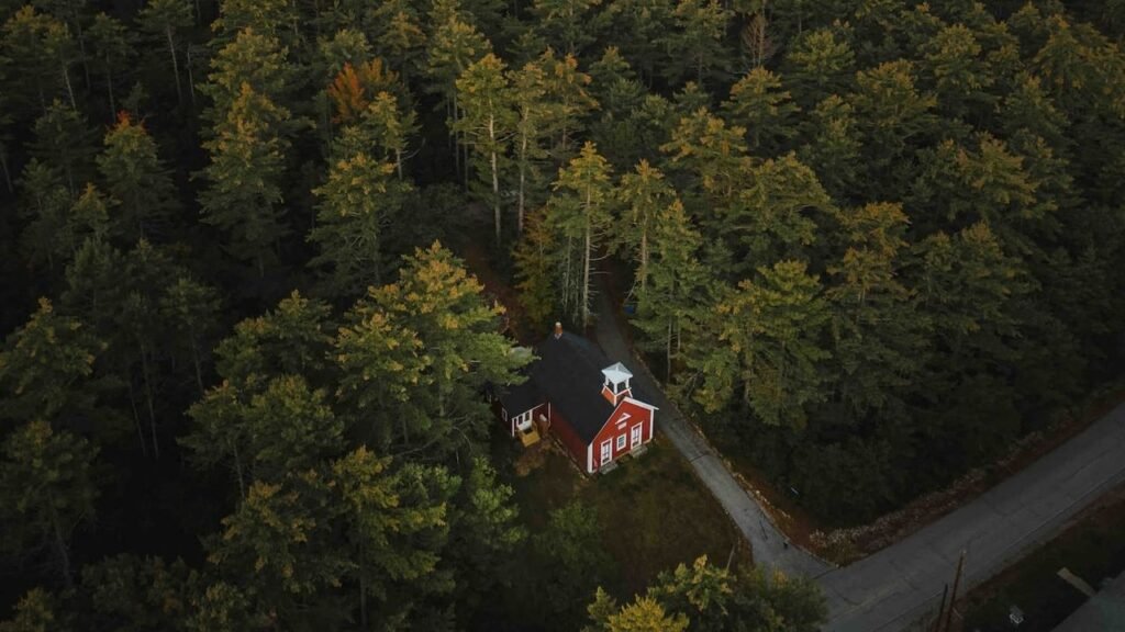 The 13 Best Airbnbs in New England Include Cozy Cabins & Coastal Retreats