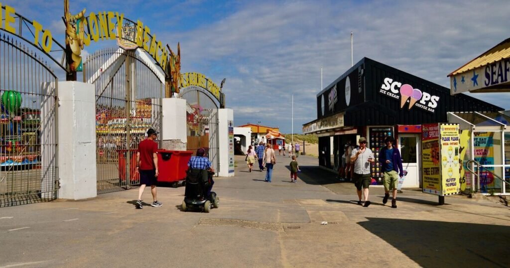 ‘Beautiful and beloved’ seaside town where its century old fairground will close forever | UK | News