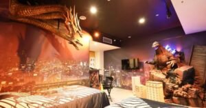 Godzilla and King Ghidorah fight it out inside this Tokyo hotel room that you can stay in【Pics】