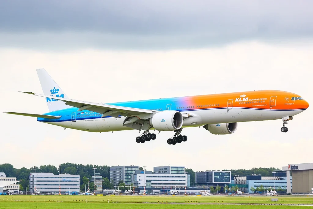KLM Boeing 777 Diverts to Cayenne Due to ATC Shortage at This Airport