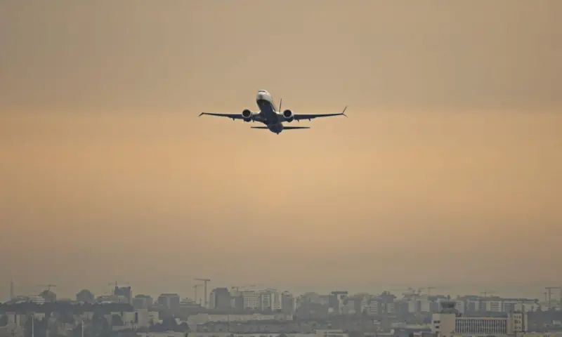 PAA notifies short-term changes to flight routes in Karachi, Lahore regions due to ‘operational reasons’ - Pakistan