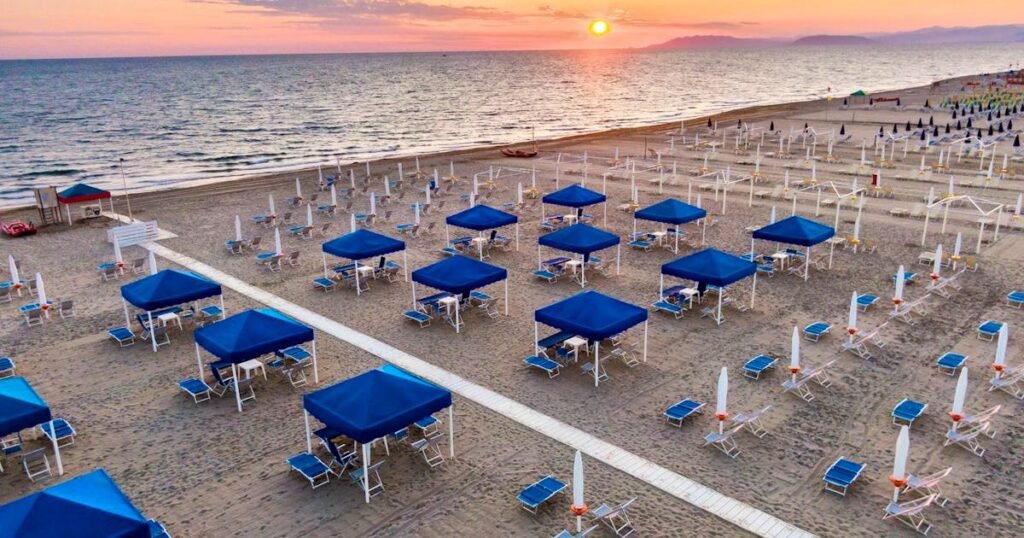 Summer once again: More and more Swiss people are traveling in autumn