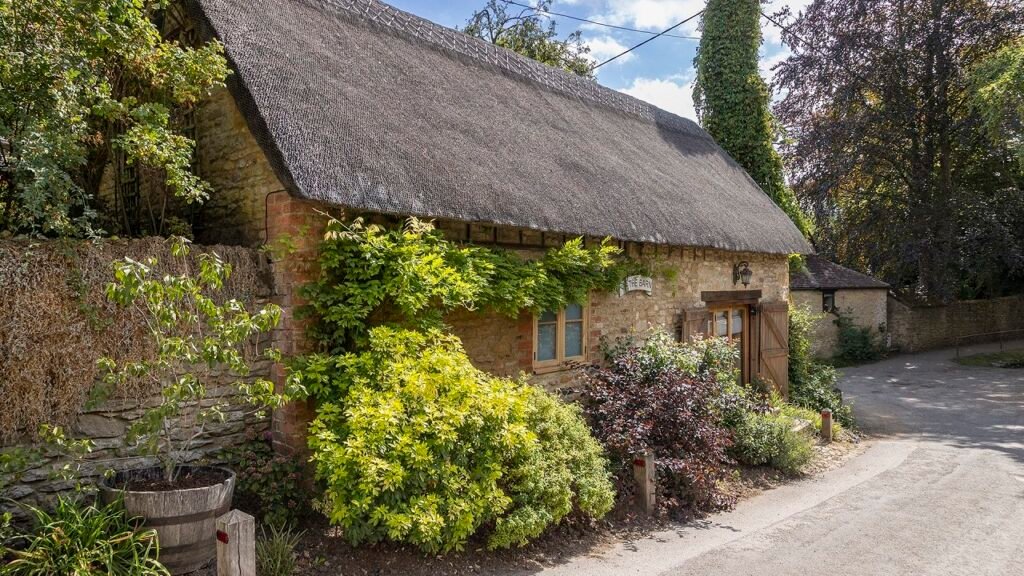 ‘The outlook for 2026 is very positive’ - influx of US tourists boosts growth for Cotswolds holiday home rental business