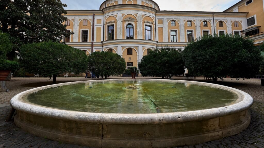 A peek inside the Colonna Palace, Rome's most exclusive tourist site