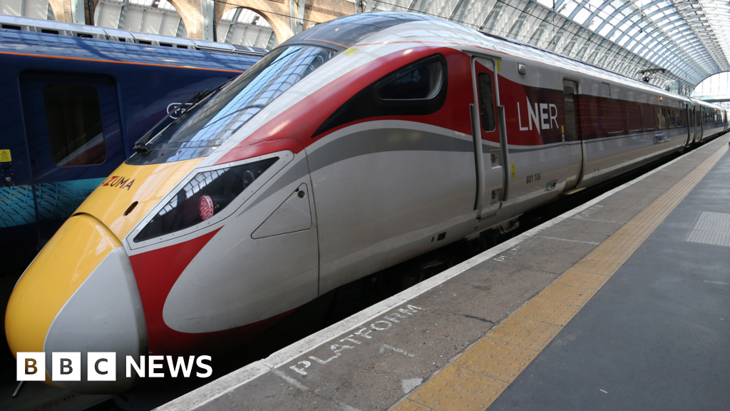 Broken rail causes major train service disruption