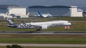 Emirates Looks To Order At Least 30 A350-1000s