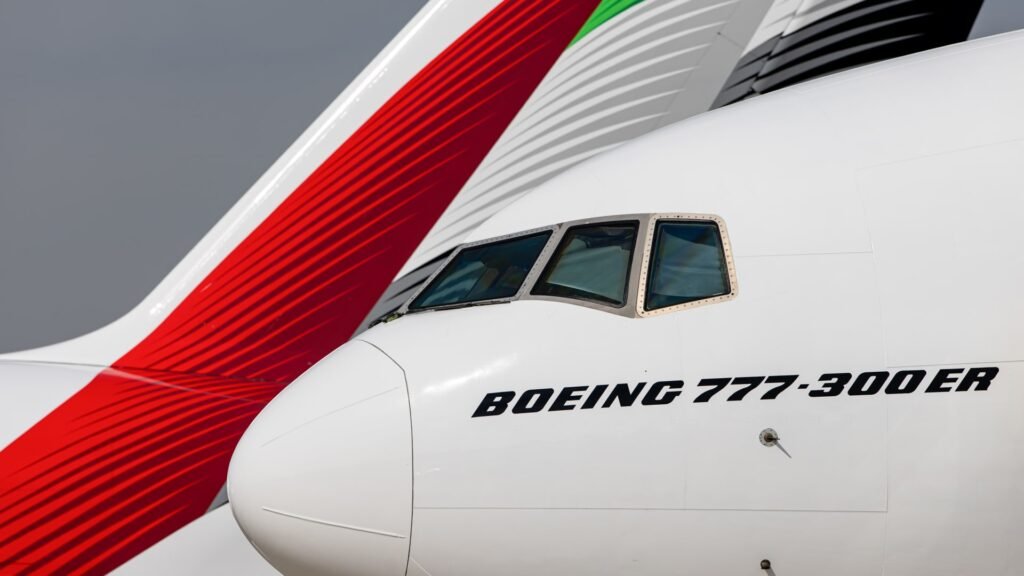 Emirates pressures Boeing to deliver on $38 billion deal