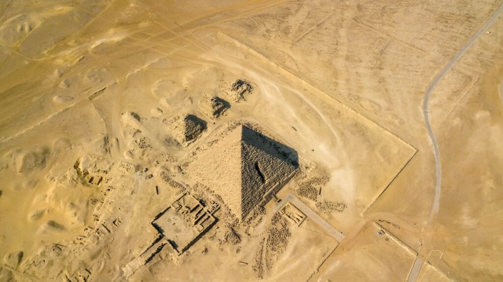 Egyptian Menkaure pyramid with revealed structural anomaly