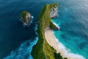 View of Kelingking Beach in Nusa Penida Bali.jpg