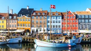 My way of dealing with an empty nest? A city break with my daughter