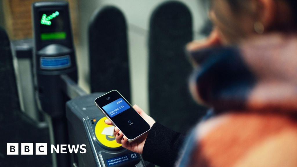 Stansted and Southend airport rail stations to accept contactless