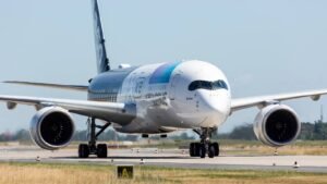 Talks About A Stretched Airbus A350 Model Reignite At The Dubai Airshow