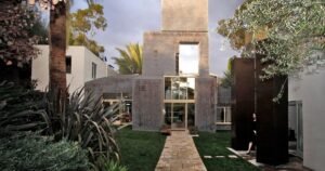 11 fascinating Frank Gehry buildings in Los Angeles