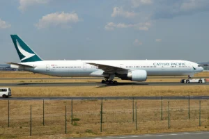 Cathay Pacific 777 Pilots Takes Wrong Turn at Manila Airport Taxiway, Disrupting Flights
