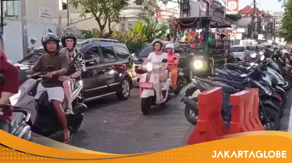 Christmas Holiday Brings Tourist Surge Back to Bali