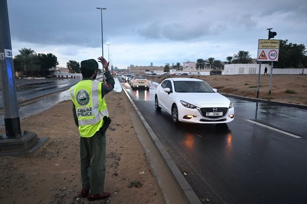 Dubai roads clear, Sharjah sees congestion amid waterlogging